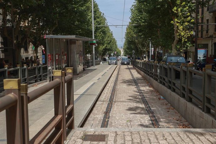 Inicio del trazado del tranvía en el Paseo de la Estación.