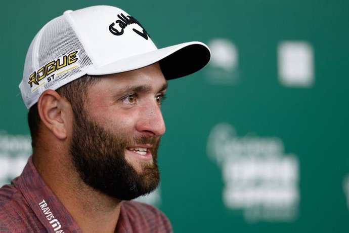 Archivo - El golfista español Jon Rahm en rueda de prensa