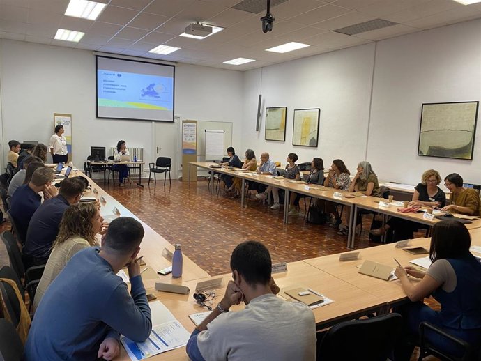 La directora general de Transición energética, Proyectos estratégicos y S4, Uxue Itoiz, durante su intervención en la sesión de lanzamiento del proyecto europeo PLAN4CET