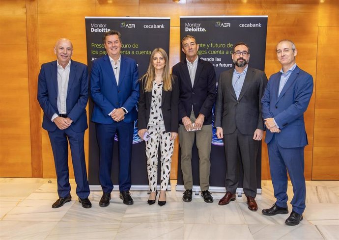 Presentación del informe 'Presente y futuro de los pagos cuenta a cuenta', elaborado por Cecabank, AEFI y Deloitte, a 26 de septiembre de 2023.