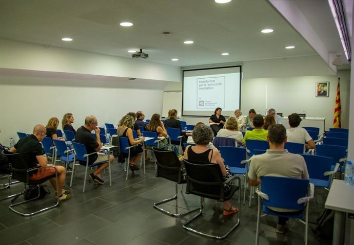 Reunión este martes de la Plataforma per a l'Educació Meditica del CAC