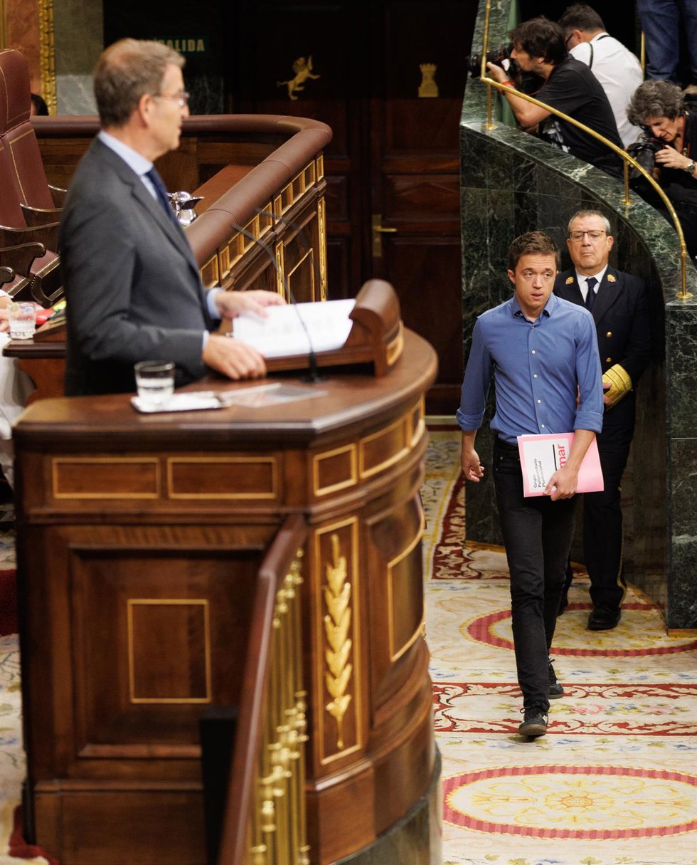 El líder del PP y candidato a la Presidencia del Gobierno, Alberto Núñez Feijóo, interviene durante el pleno de investidura del líder del Partido Popular, en el Congreso de los Diputados, a 27 de septiembre de 2023, en Madrid (España). El presidente del