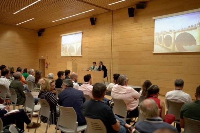 El consejero de Cultura, Turismo, Deporte y Juventud, José Luis Pérez Pastor, ha participado en el encuentro por el Día Mundial del Turismo