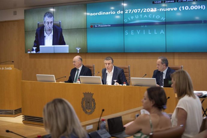Archivo - Imagen de archivo del pleno de la Diputación de Sevilla 