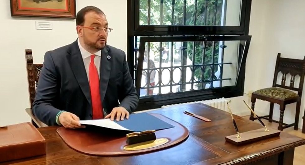 Archivo - Adrián Barbón