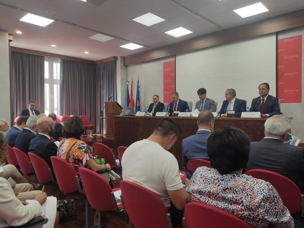 Presentación del programa Conéctate35 en la Cámara de Comercio.