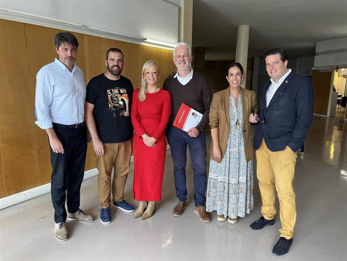 Los miembros del Grupo Municipal del PSOE en el Ayuntamiento de Logroño