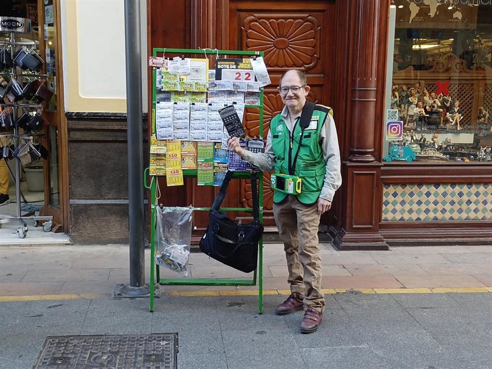 Vendedor de la ONCE en Ronda José Carmelo González.