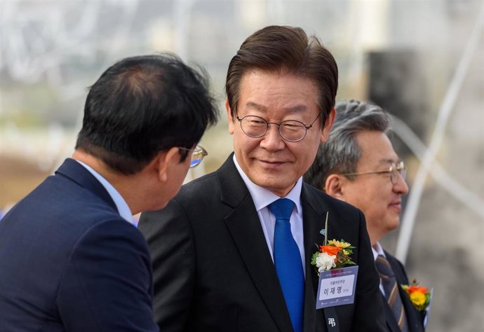 Archivo - El líder de la oposición surcoreana, Lee Jae Myung.