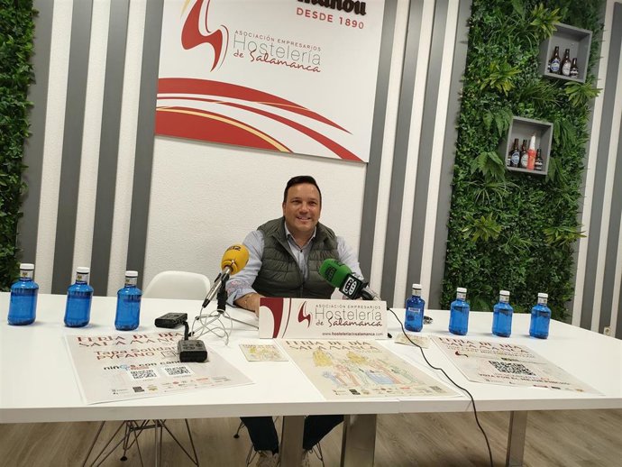 El presidente de la AEHS, Jorge Moro, en rueda de prensa