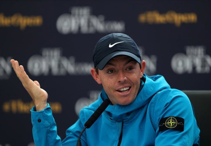 Archivo - El golfista Rory McIlroy, en rueda de prensa.