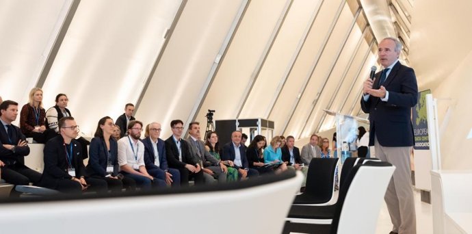 Jorge Azcón, durante su intervención en la jornada sobre centros de datos y transición energética.