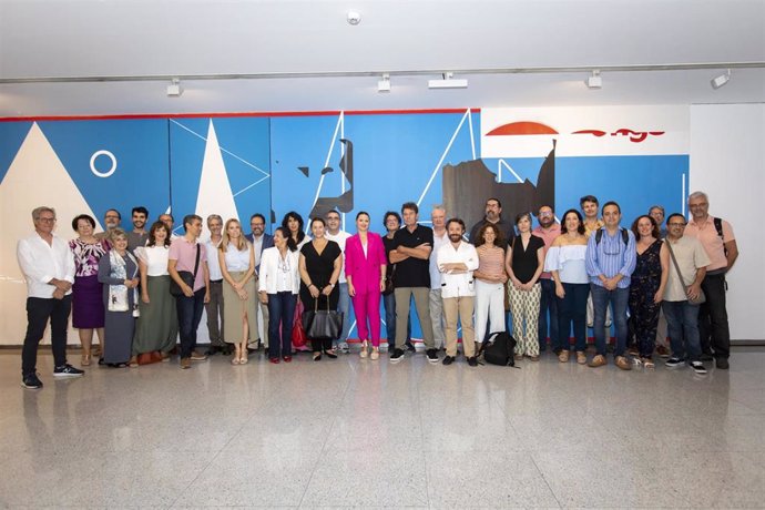 Presentación de la nueva temporada del Espacio Turina por parte de la delegada de Cultura del Ayuntamiento, Minerva Salas.