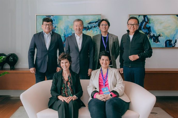 Marat Aitmagambetov, Bulat Utemuratov, Dr. Jonathan Panganiban, Dr. Almaz Sharman, Dr. Connie Kasari, Assoc. Prof. Josephine Barbaro - Photo Credit: Bulat Utemuratov Foundation