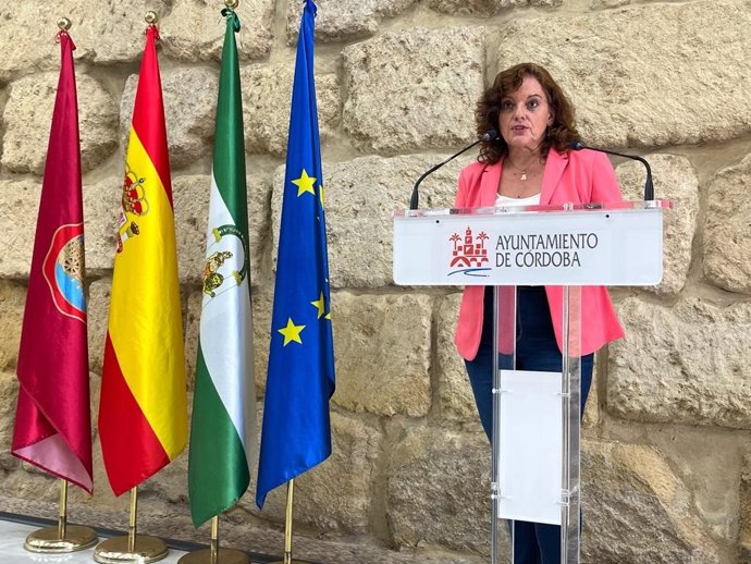 La concejal del PSOE en el Ayuntamiento de Córdoba Isabel Bernal.