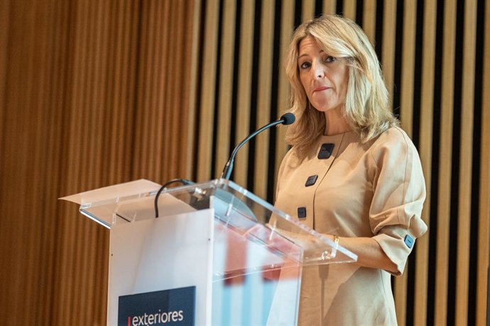 La vicepresidenta segunda en funciones, Yolanda Díaz, interviene durante el Comité  Ejecutivo de la Confederación Europea de Sindicatos (CES), en el Ministerio de Asuntos Exteriores, a 28 de septiembre de 2023, en Madrid (España).