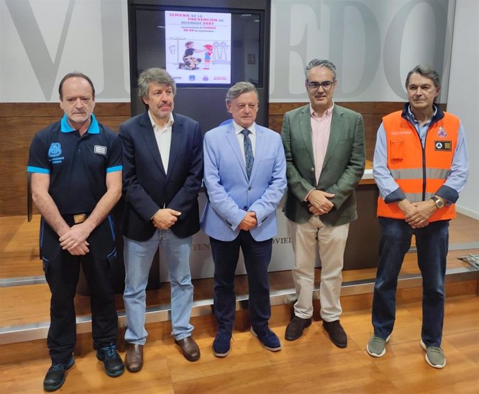 Presentación de la Semana de Prevención de Incendios que se celebra en Oviedo hasta el sábado 30 de septiembre