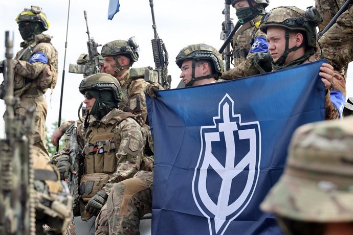 Archivo - May 24, 2023, Ukraine: Representatives of the Russian Volunteer Corps (RDK) are pictured during a briefing near the border in northern Ukraine.