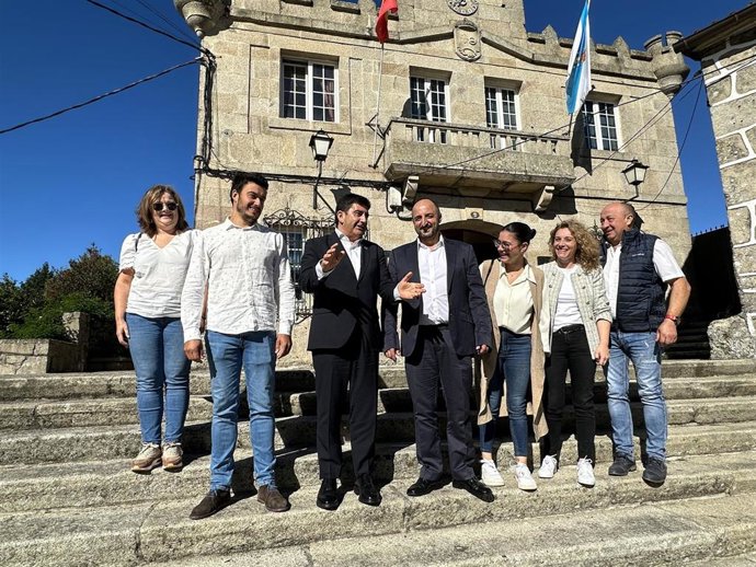 El delegado del Gobierno, Pedro Blanco, en visita al Ayuntamiento de Rodeiro