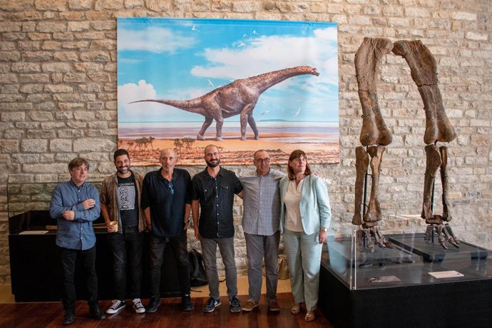 Presentación del dinosaurio descubierto