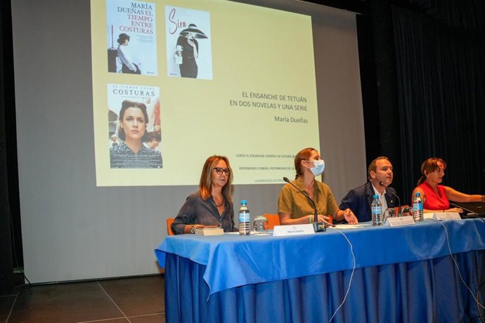 Acto de clausura en la Fundación Tres Culturales del curso de verano de la UNIA en Sevilla 'El Ensanche de Tetuán (Marruecos): patrimonio común, patrimonio de la Humanidad'