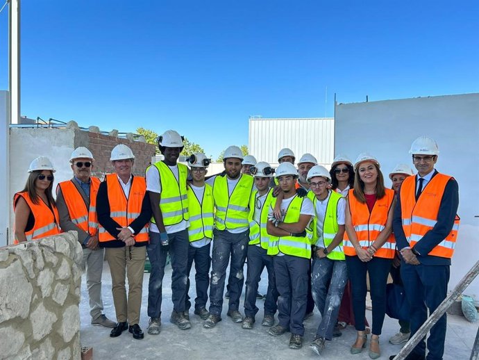 Barcones junto a los jóvenes del programa TanDem.