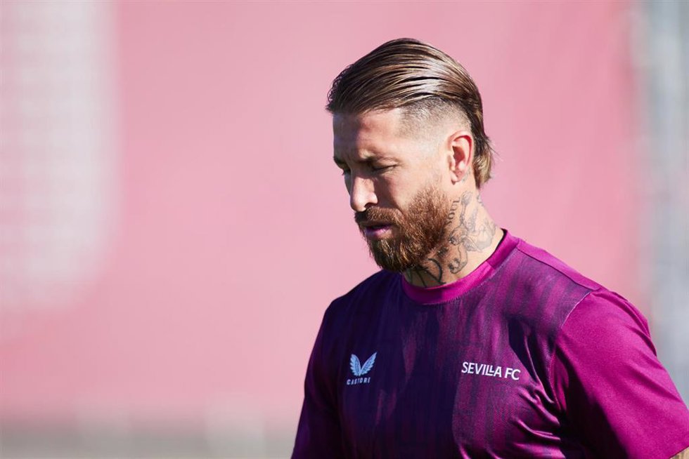 El central delSevilla Sergio Ramos, en un entrenamiento.
