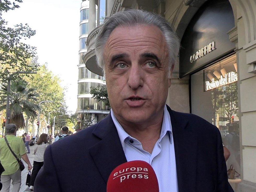 PAU MOLINS AMAT, ABOGADO DE SHAKIRA