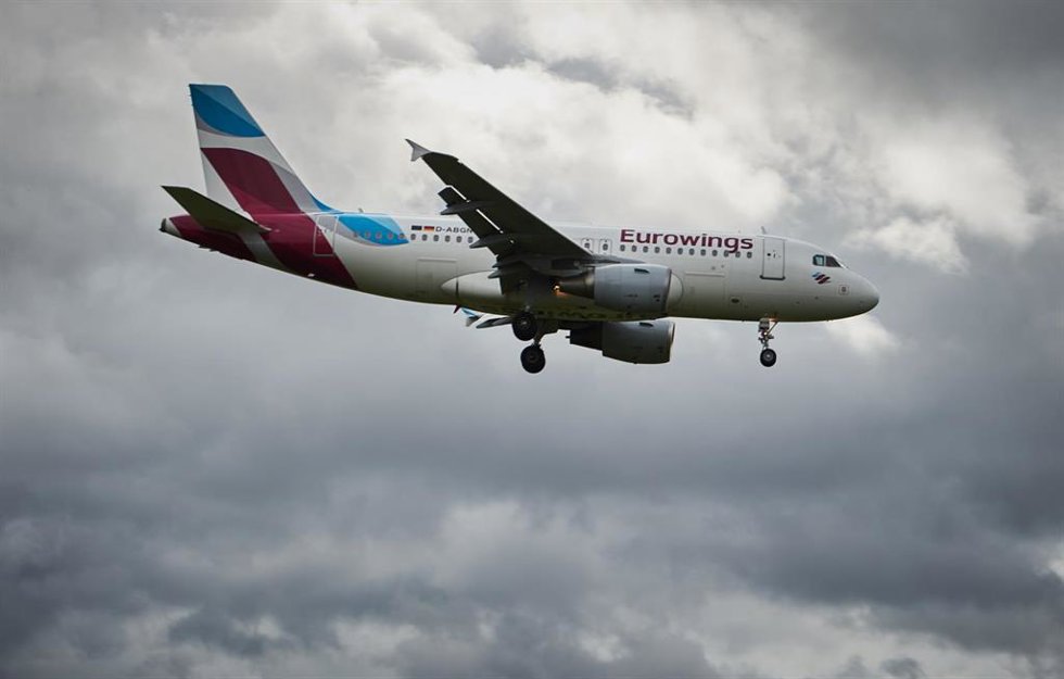 Archivo - Un avión de Eurowings.