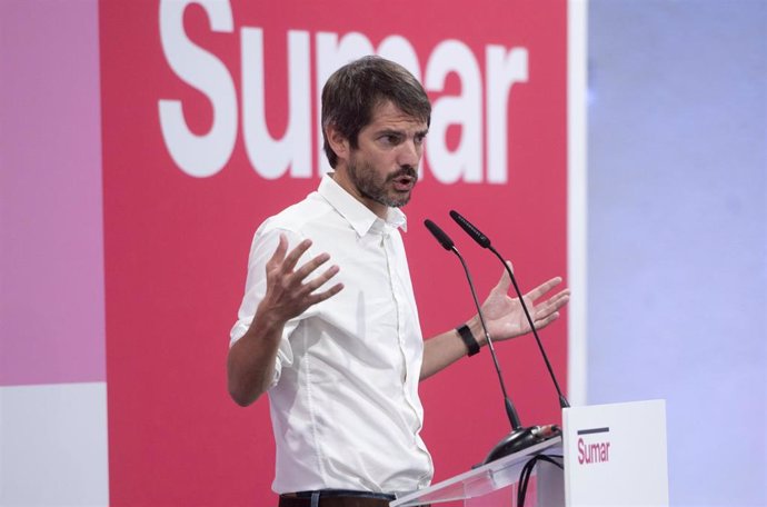 El portavoz de Sumar, Ernest Urtasun, ofrece una rueda de prensa, en el Espacio Rastro, a 18 de septiembre de 2023, en Madrid (España). 