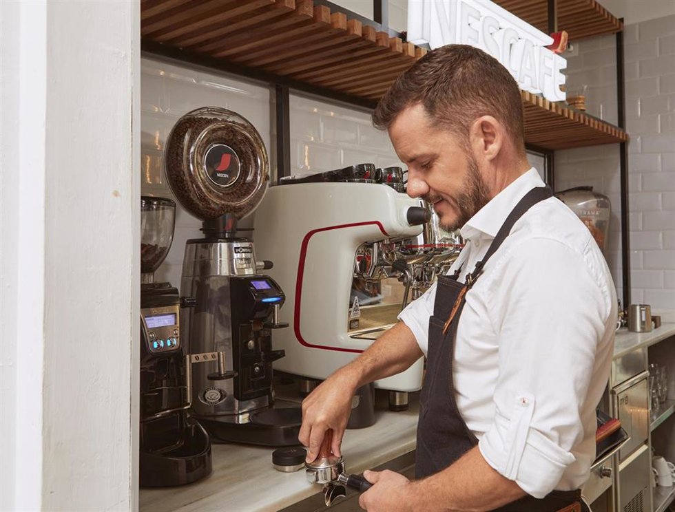 Archivo - Un barista