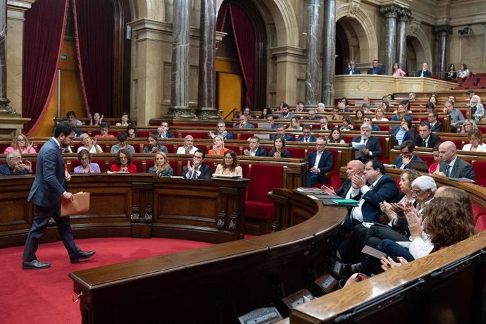 El presidente de la Generalitat de Catalunya, Pere Aragons tras intervenir durante el tercer Debate de Política General de la legislatura, en el Parlament de Catalunya, a 27 de septiembre de 2023, en Barcelona, Catalunya (España). El debate arrancó aye