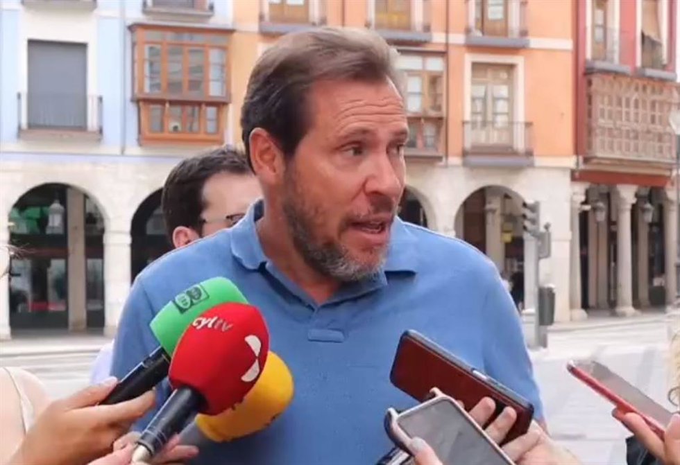 Archivo - El presidente del Grupo Municipal Socialista y exalcalde de  Valladolid, Óscar Puente.