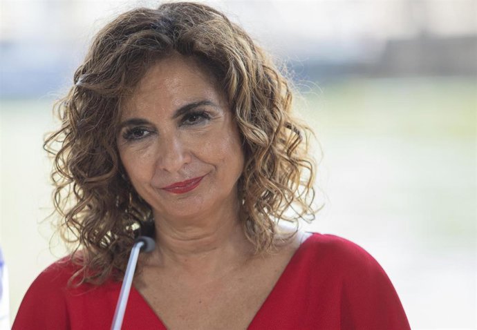 Archivo - La ministra de Hacienda y Función Pública en funciones, María Jesús Montero. 