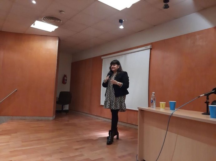 Imagen de Fabiana Alejandra Isa, licenciada en Psicología por la Universidad de Buenos Aires y especialista en Psicología Clínica Infanto Juvenil