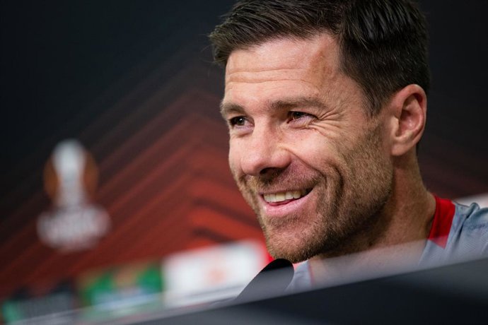 20 September 2023, North Rhine-Westphalia, Leverkusen: Leverkusen coach Xabi Alonso speaks during a press conference ahead of Thursday's UEFA Europa League soccer match against BK Hacken. Photo: Marius Becker/dpa