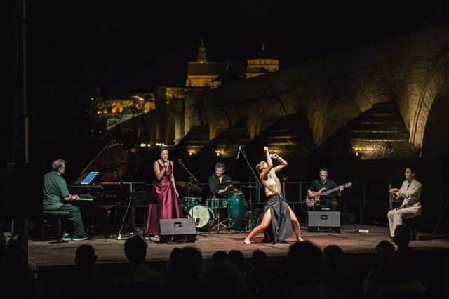 La representación va tener lugar el sábado 30 de septiembre a las 20 horas en el Teatro Municipal Antonio Gala, dentro de un amplio programa cultural que el Consistorio de Alhaurín el Grande dedica al poeta.