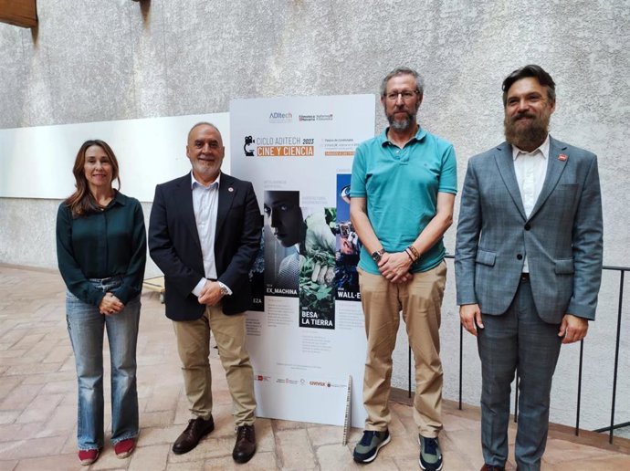 Arana, responsable de Excelencia y Divulgación de I+D+i en ADItech; el consejero Cigudosa; Cañada, director de la Filmoteca de Navarra (Nicdo); y Garrido, director general de ADItech, coordinador del SINAI
