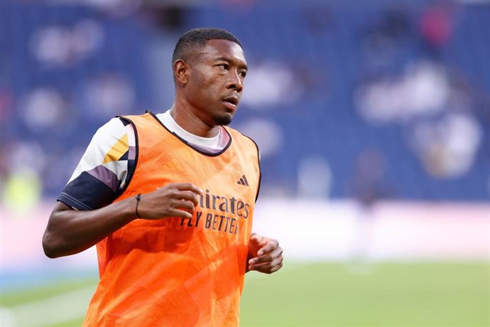 El central David Alaba (Real Madrid), en un calentamiento.