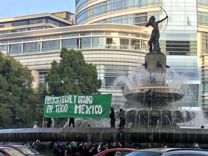 Archivo - Protesta para despenalizar el aborto en México. 