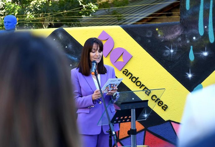 La ministra durante la inauguración de Andorra Crea.