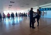 Foto: El Ayuntamiento de Tomares (Sevilla) organiza un taller de autodefensa para mujeres
