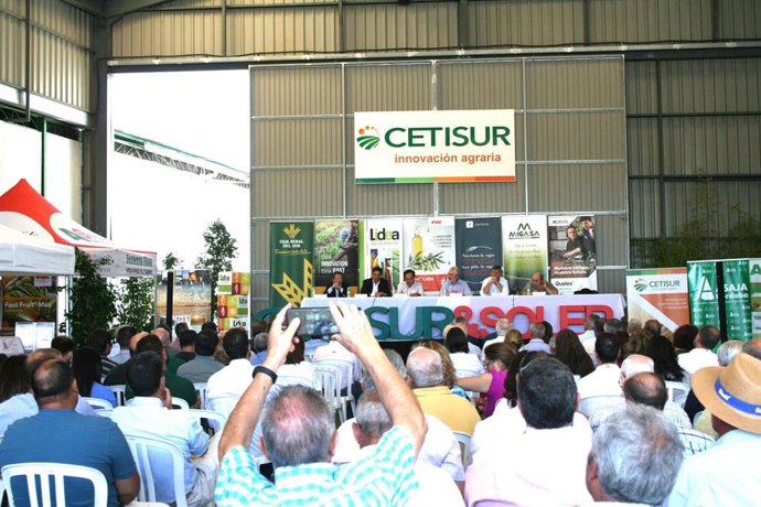 Pedro Barato interviene en el acto organizado por Asaja Córdoba con motivo de la celebración de San Miguel.