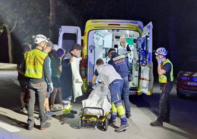 Rescatan a una joven argentina de 16 años en Los Llanos con fractura de fémur al bajar por la vía ferrata.