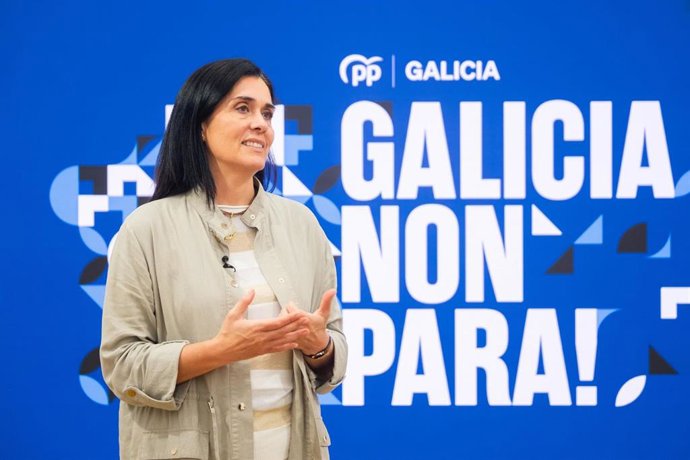 La secretaria general del PPdeG, Paula Prado, presenta la campaña 'Galicia non para!'.