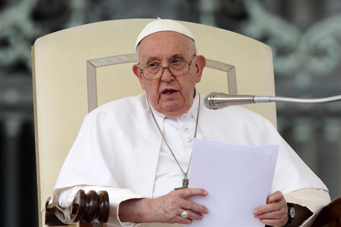 16 September 2023, Vatican: Pope Francis speaks during his audience with members of the Carabinieri, a military organized police unit in Italy, in St. Peter's Square. Photo: Evandro Inetti/ZUMA Press Wire/dpa