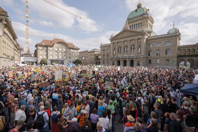 Manifestación contra el cambio climático en Berna, Suiza