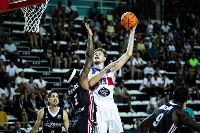 El Monbus Obradoiro cae ante el SIG Strasbourg y no jugará la Basketball Champions League