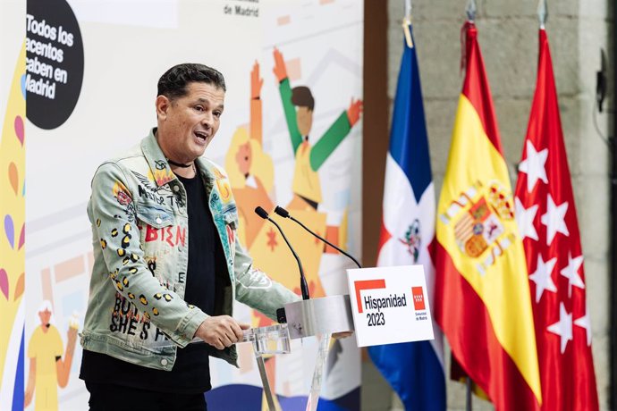 El cantante colombiano Carlos Vives durante la presentación de la programación de Hispanidad 2023, en la Real Casa de Correos, a 15 de septiembre de 2023, en Madrid (España). Hispanidad 2023 es un evento multicultural que se celebra del 6 al 15 de octub