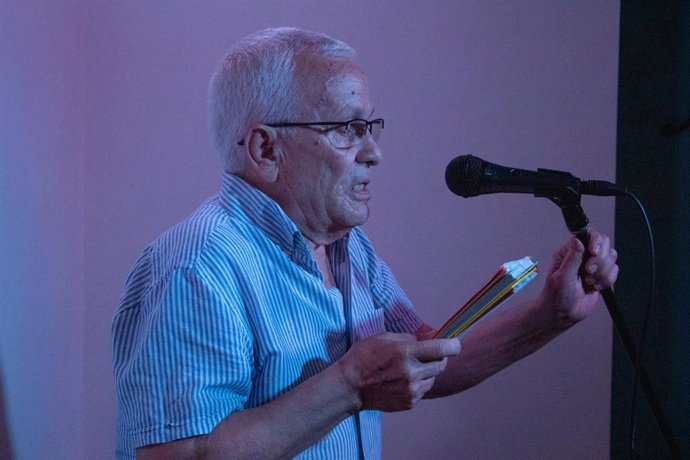 Uno de los participantes en el anterior micro libre